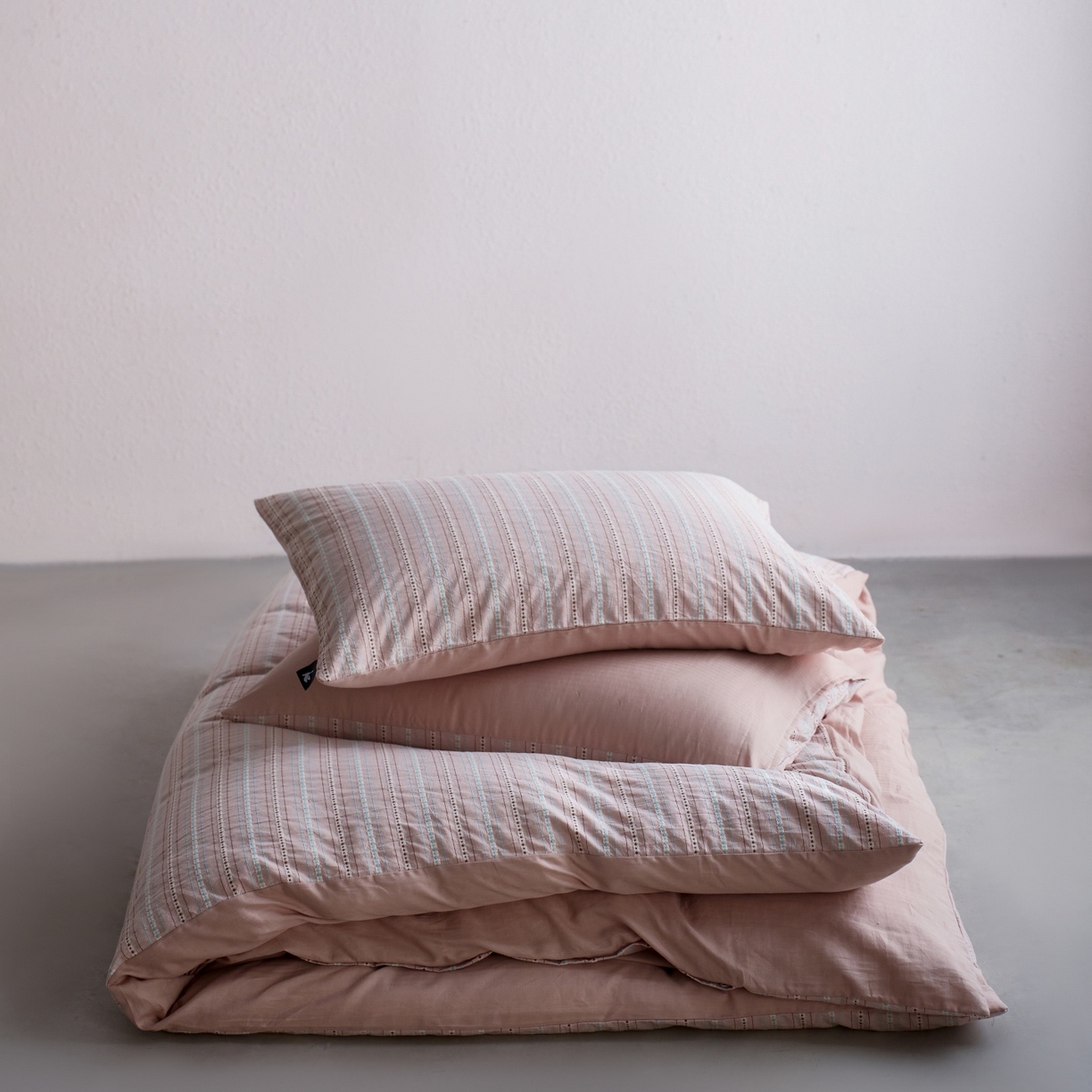 91家纺网 家纺一手货源 找家纺 安莱生活 2026春夏新款水洗棉全棉色织大提花春日絮语四件套 春日絮语系列（券后最低控价319） 春日絮语-豆沙