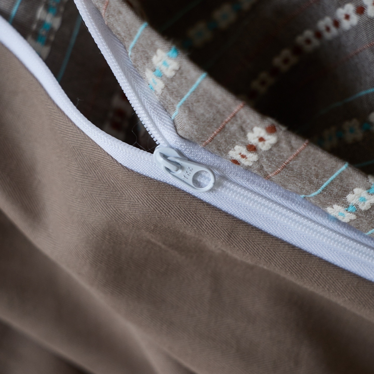 91家纺网 家纺一手货源 找家纺 安莱生活 2026春夏新款水洗棉全棉色织大提花春日絮语四件套 春日絮语系列（券后最低控价319） 春日絮语-灰咖