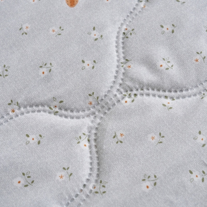 91家纺网 家纺一手货源 找家纺 坦客毯业 2026春夏新款超声波夏被亲肤绒夏凉被芦荟棉夏季被子批发供货赠品礼品被便宜夏被 绅士熊