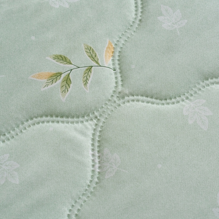 91家纺网 家纺一手货源 找家纺 坦客毯业 2026春夏新款超声波夏被亲肤绒夏凉被芦荟棉夏季被子批发供货赠品礼品被便宜夏被 绿园春