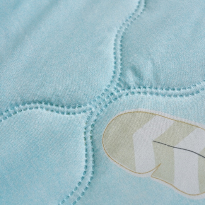 91家纺网 家纺一手货源 找家纺 坦客毯业 2026春夏新款超声波夏被亲肤绒夏凉被芦荟棉夏季被子批发供货赠品礼品被便宜夏被 羽纷飞