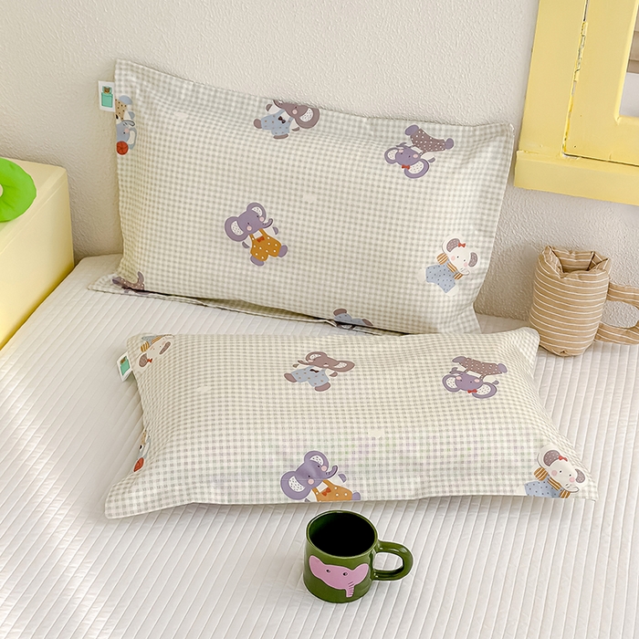 91家纺网 家纺一手货源 找家纺 良佐生活  2026年新款铂金全棉压线枕套 调皮象