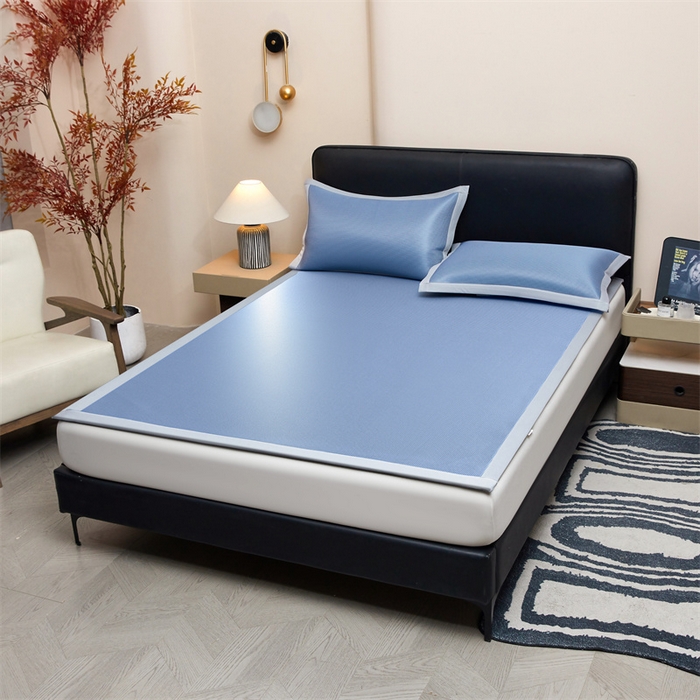 91家纺网 家纺一手货源 找家纺 （总）雯豆家纺 2026春夏新款碳光冰丝席子三件套加厚三明治冰丝软席平铺席凉席席子