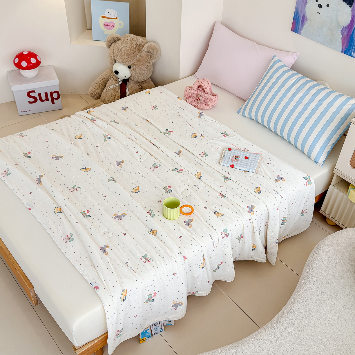 91家纺网 家纺一手货源 找家纺 芯恋家居 2026年新款小冰川凉感夏被冰皮凉感印花夏被凉感丝夏被（四周踩棉工艺） 彩虹小马