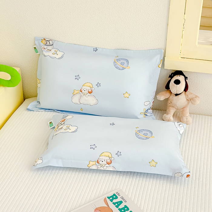 91家纺网 家纺一手货源 找家纺 良佐生活  2026年新款铂金全棉压线枕套 太空探险