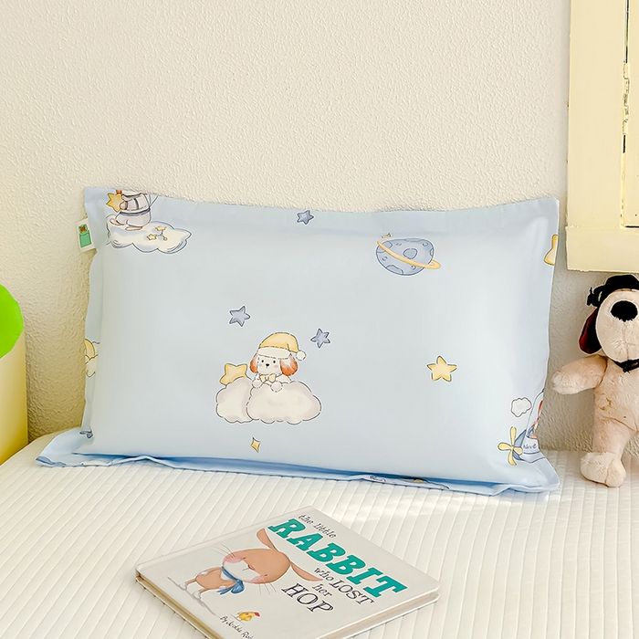 91家纺网 家纺一手货源 找家纺 良佐生活  2026年新款铂金全棉压线枕套 太空探险