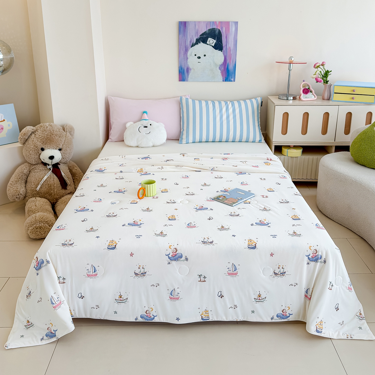 91家纺网 家纺一手货源 找家纺 芯恋家居 2026年新款小冰川凉感夏被冰皮凉感印花夏被凉感丝夏被（四周踩棉工艺） 鲸梦帆行