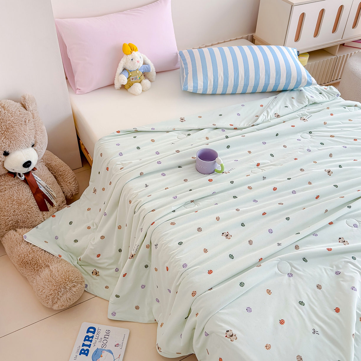 91家纺网 家纺一手货源 找家纺 芯恋家居 2026年新款小冰川凉感夏被冰皮凉感印花夏被凉感丝夏被（四周踩棉工艺） 可爱南瓜