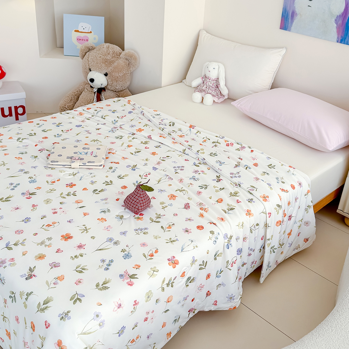 91家纺网 家纺一手货源 找家纺 芯恋家居 2026年新款小冰川凉感夏被冰皮凉感印花夏被凉感丝夏被（四周踩棉工艺） 梨落繁花