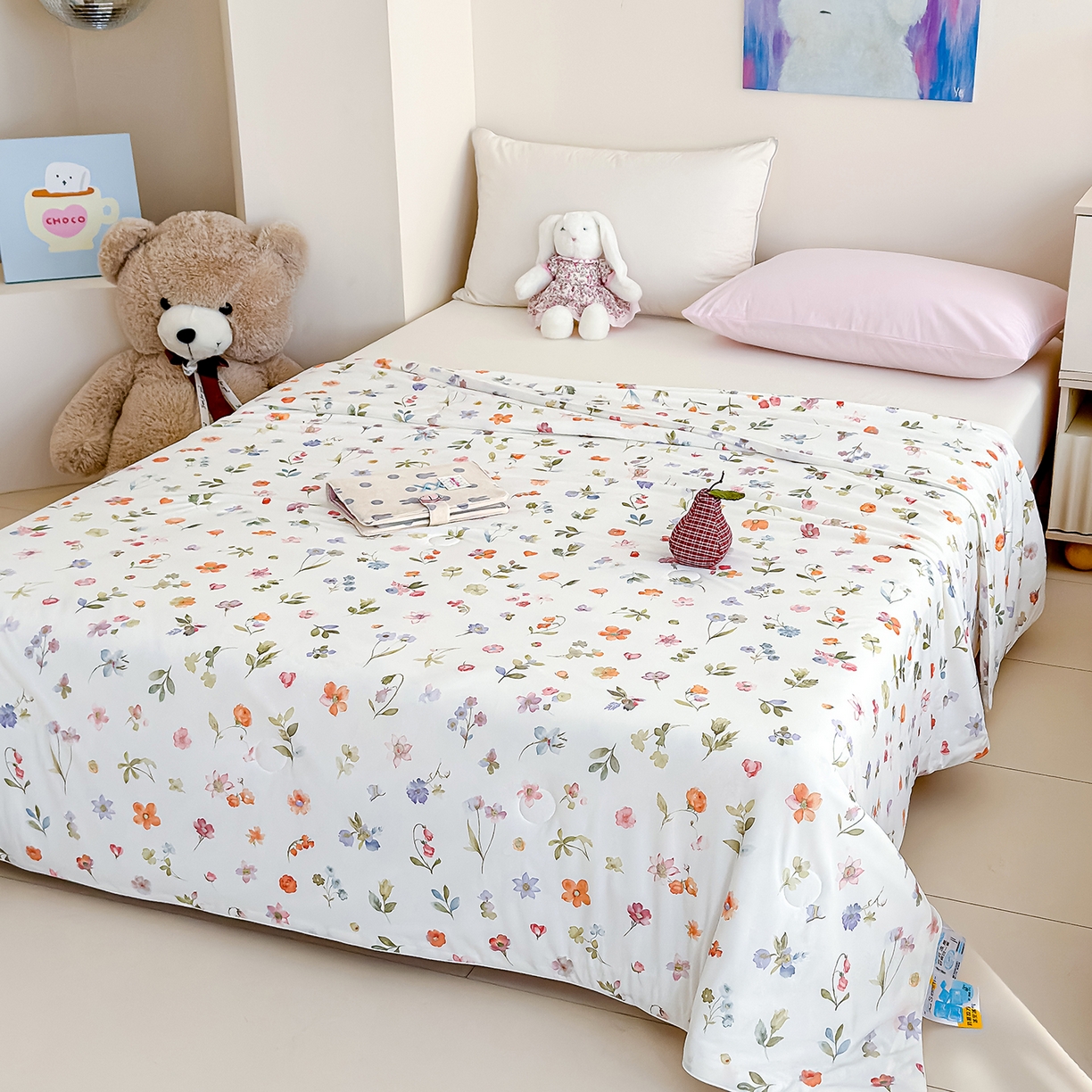 91家纺网 家纺一手货源 找家纺 芯恋家居 2026年新款小冰川凉感夏被冰皮凉感印花夏被凉感丝夏被（四周踩棉工艺） 梨落繁花