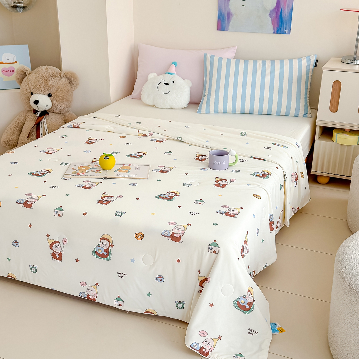 91家纺网 家纺一手货源 找家纺 芯恋家居 2026年新款小冰川凉感夏被冰皮凉感印花夏被凉感丝夏被（四周踩棉工艺） 甜梦星仔