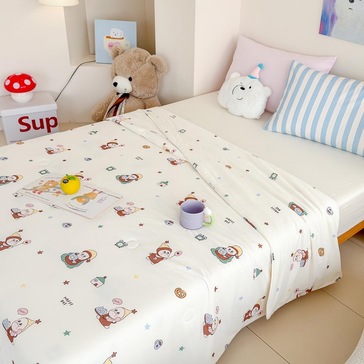 91家纺网 家纺一手货源 找家纺 芯恋家居 2026年新款小冰川凉感夏被冰皮凉感印花夏被凉感丝夏被（四周踩棉工艺） 甜梦星仔