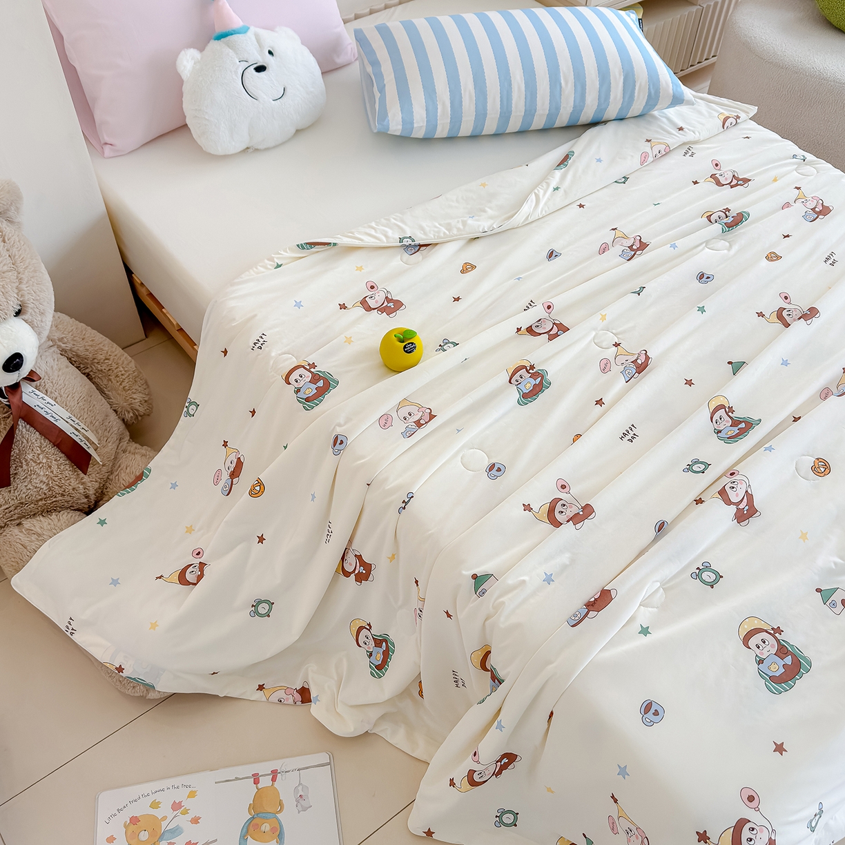 91家纺网 家纺一手货源 找家纺 芯恋家居 2026年新款小冰川凉感夏被冰皮凉感印花夏被凉感丝夏被（四周踩棉工艺） 甜梦星仔