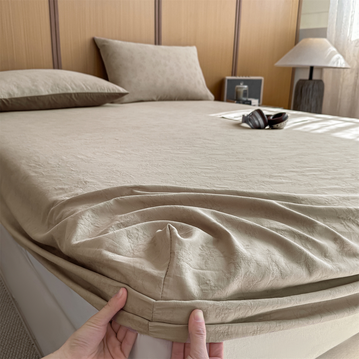 91家纺网 家纺一手货源 找家纺 灰鲸 2026新款全棉纯棉三层纱色织提花床笠单品床笠床笠单件 花影-可可奶咖