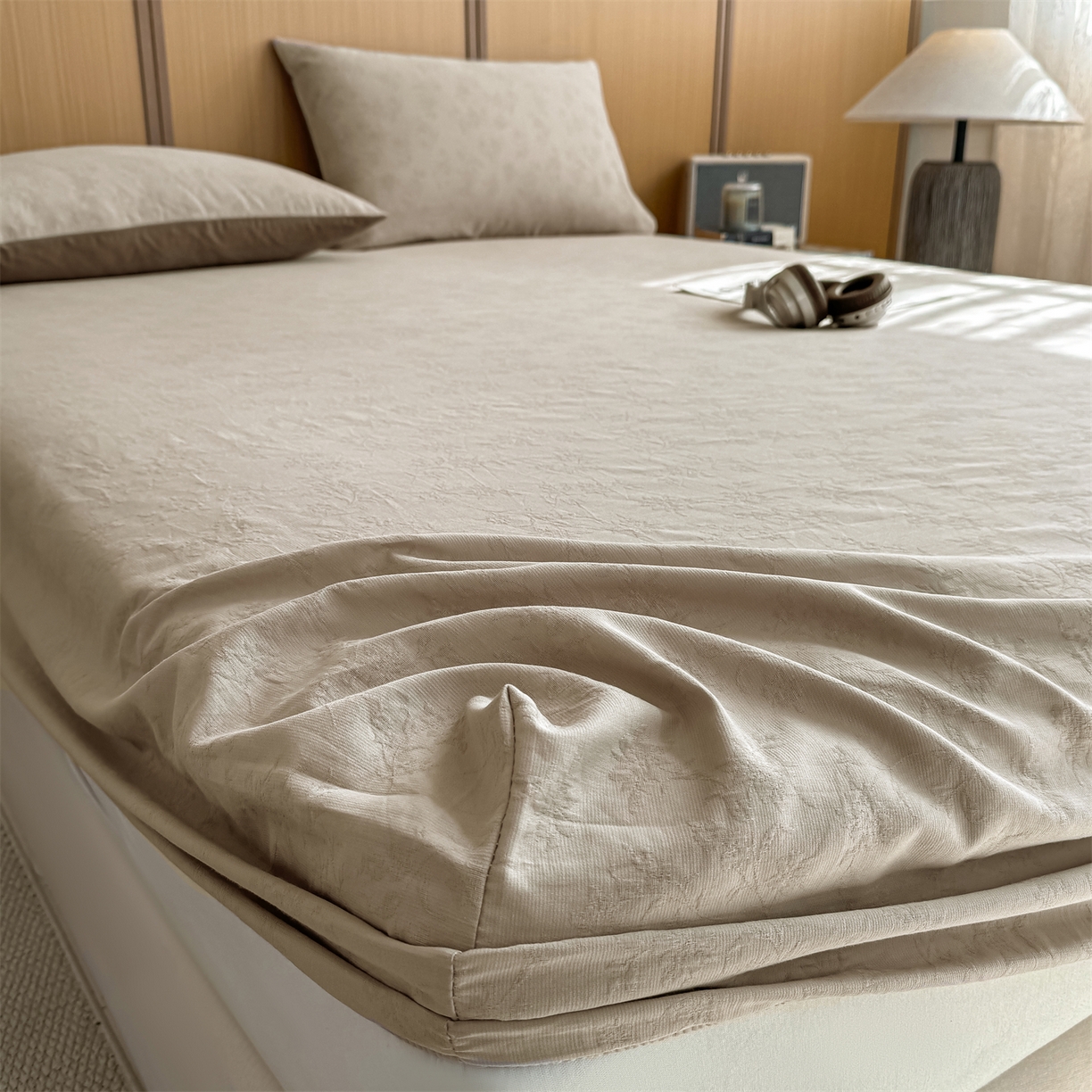 91家纺网 家纺一手货源 找家纺 灰鲸 2026新款全棉纯棉三层纱色织提花床笠单品床笠床笠单件 花影-可可奶咖