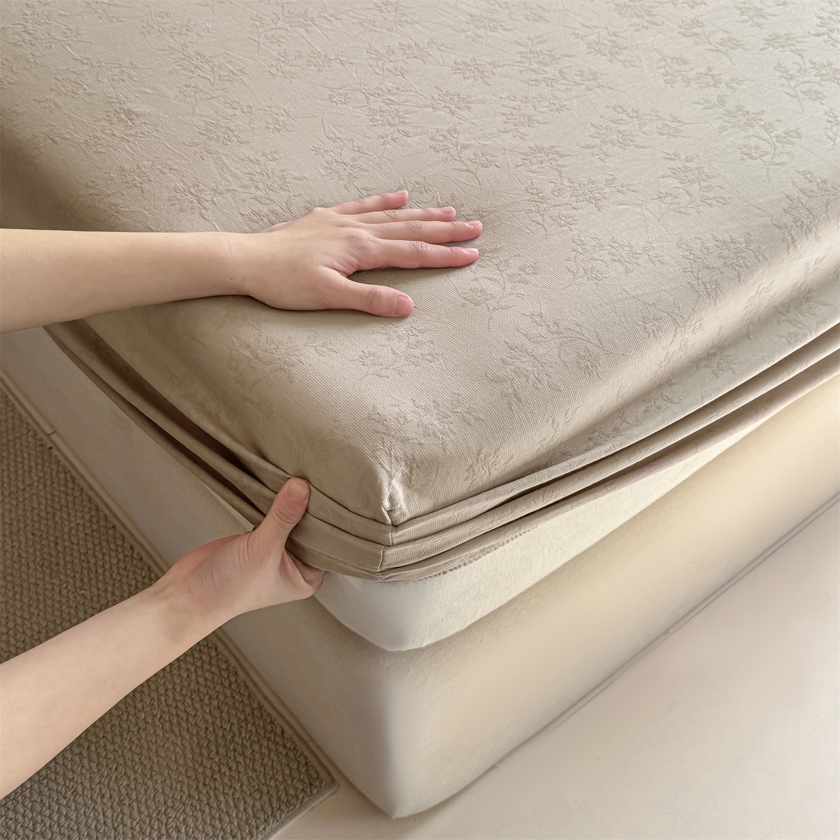 91家纺网 家纺一手货源 找家纺 灰鲸 2026新款全棉纯棉三层纱色织提花床笠单品床笠床笠单件 花影-可可奶咖