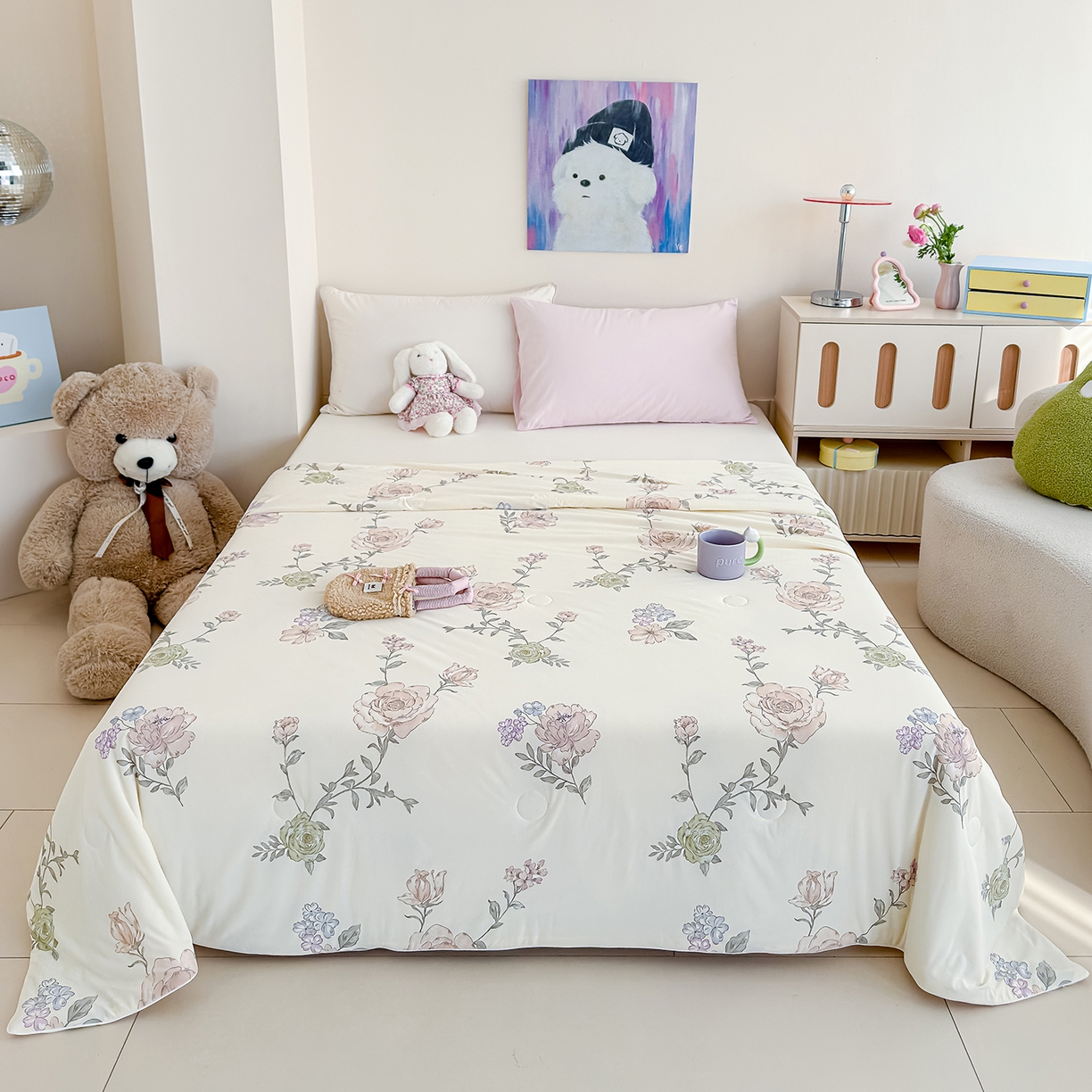 91家纺网 家纺一手货源 找家纺 芯恋家居 2026年新款小冰川凉感夏被冰皮凉感印花夏被凉感丝夏被（四周踩棉工艺） 云间花影