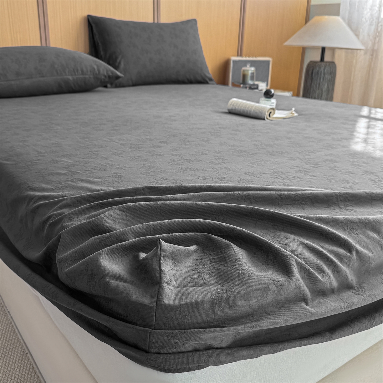 91家纺网 家纺一手货源 找家纺 灰鲸 2026新款全棉纯棉三层纱色织提花床笠单品床笠床笠单件 花影-素墨