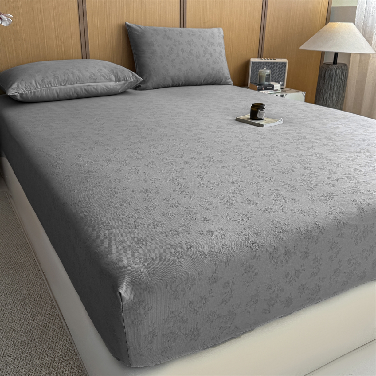 91家纺网 家纺一手货源 找家纺 灰鲸 2026新款全棉纯棉三层纱色织提花床笠单品床笠床笠单件 花影-雾灰