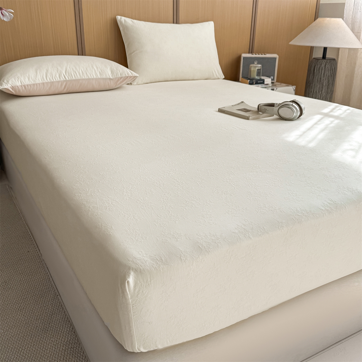 91家纺网 家纺一手货源 找家纺 灰鲸 2026新款全棉纯棉三层纱色织提花床笠单品床笠床笠单件 花影-杏仁奶霜