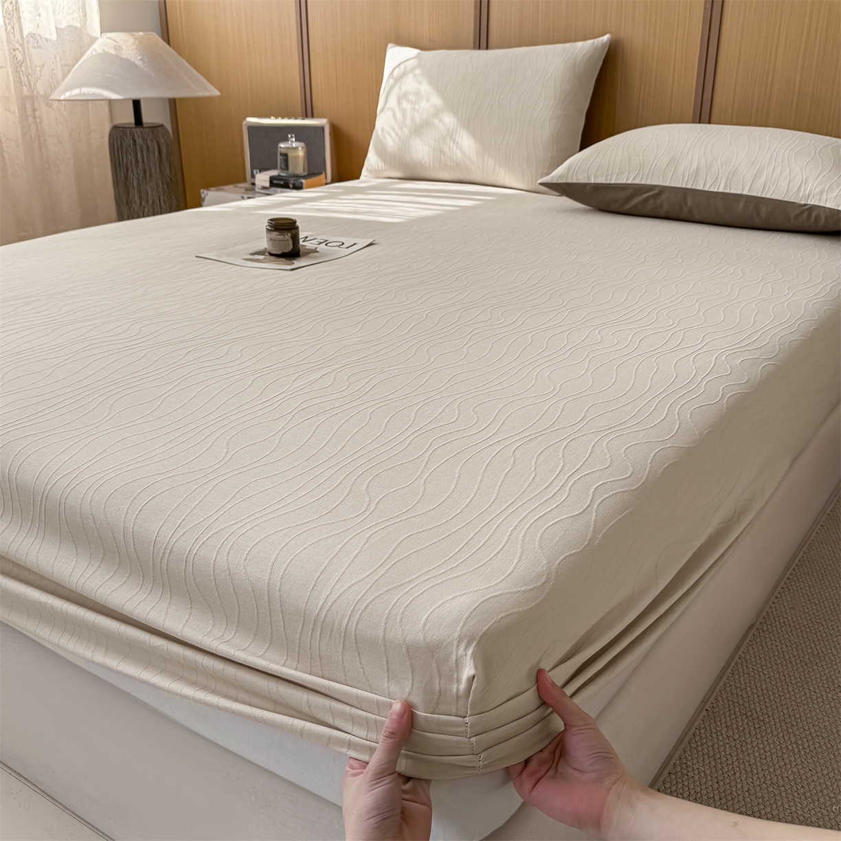 91家纺网 家纺一手货源 找家纺 灰鲸 2026新款全棉纯棉三层纱色织提花床笠单品床笠床笠单件 浅忆-可可奶咖