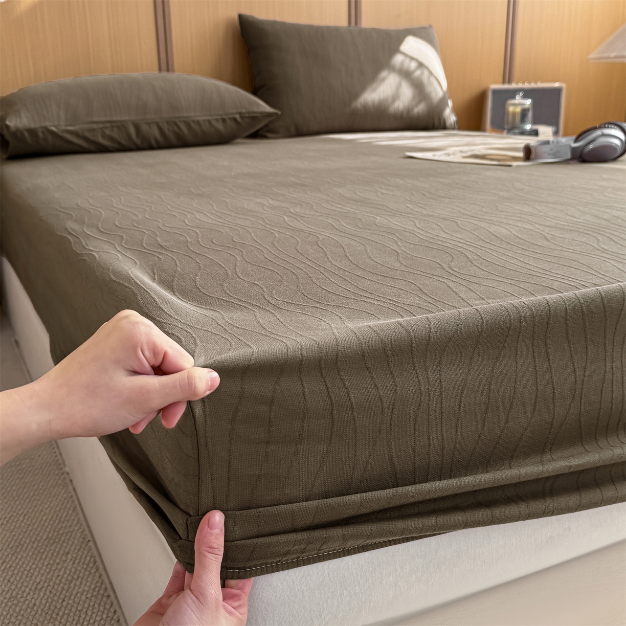 91家纺网 家纺一手货源 找家纺 灰鲸 2026新款全棉纯棉三层纱色织提花床笠单品床笠床笠单件 浅忆-摩卡