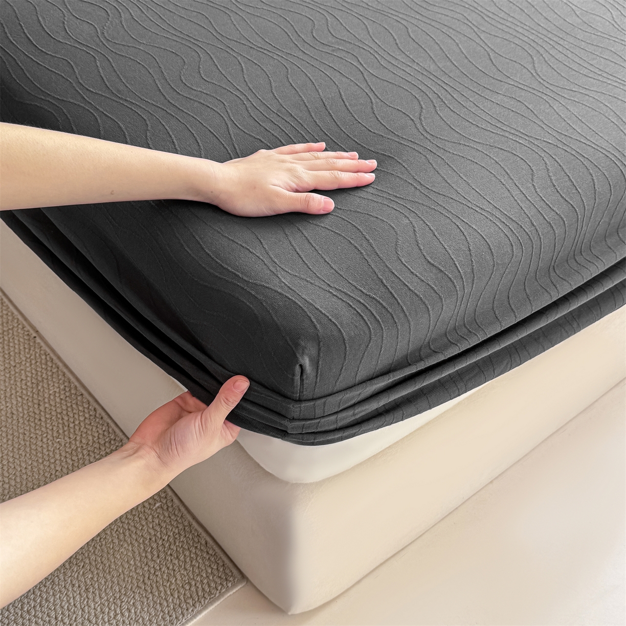 91家纺网 家纺一手货源 找家纺 灰鲸 2026新款全棉纯棉三层纱色织提花床笠单品床笠床笠单件 浅忆-素墨