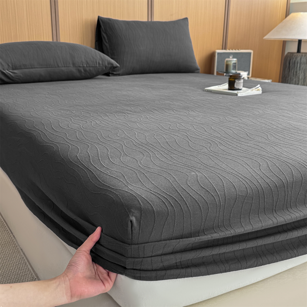 91家纺网 家纺一手货源 找家纺 灰鲸 2026新款全棉纯棉三层纱色织提花床笠单品床笠床笠单件 浅忆-素墨