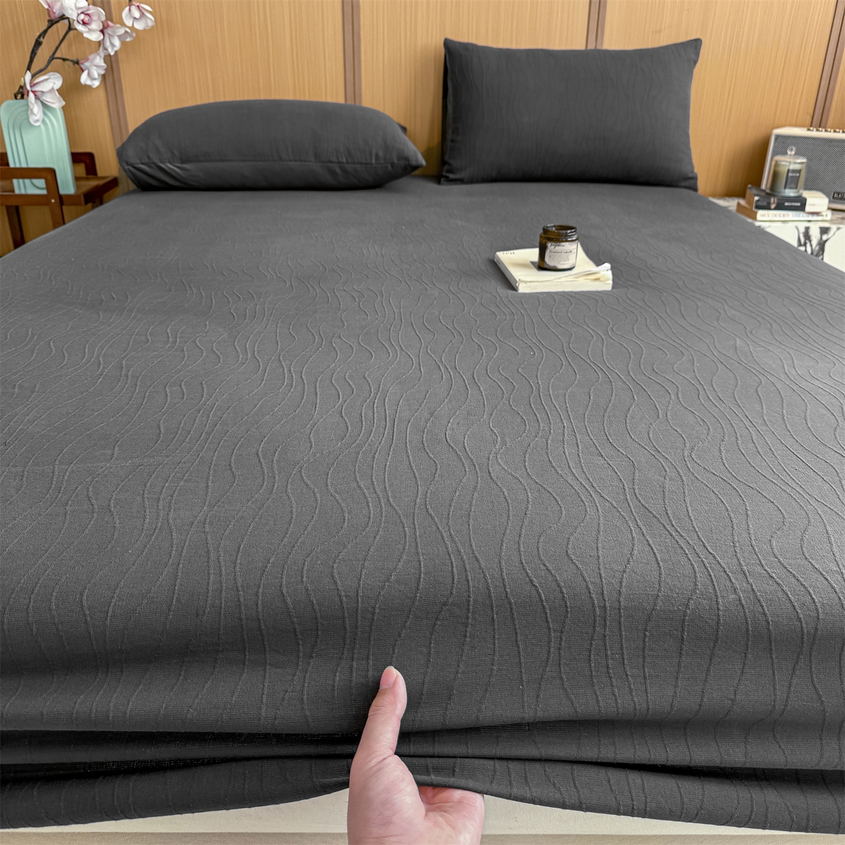 91家纺网 家纺一手货源 找家纺 灰鲸 2026新款全棉纯棉三层纱色织提花床笠单品床笠床笠单件 浅忆-素墨