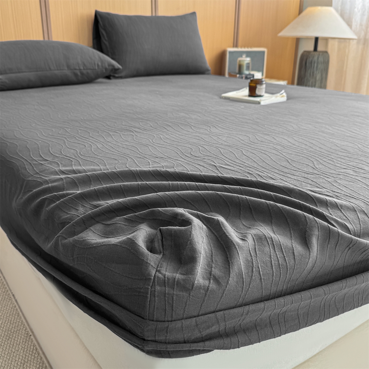 91家纺网 家纺一手货源 找家纺 灰鲸 2026新款全棉纯棉三层纱色织提花床笠单品床笠床笠单件 浅忆-素墨