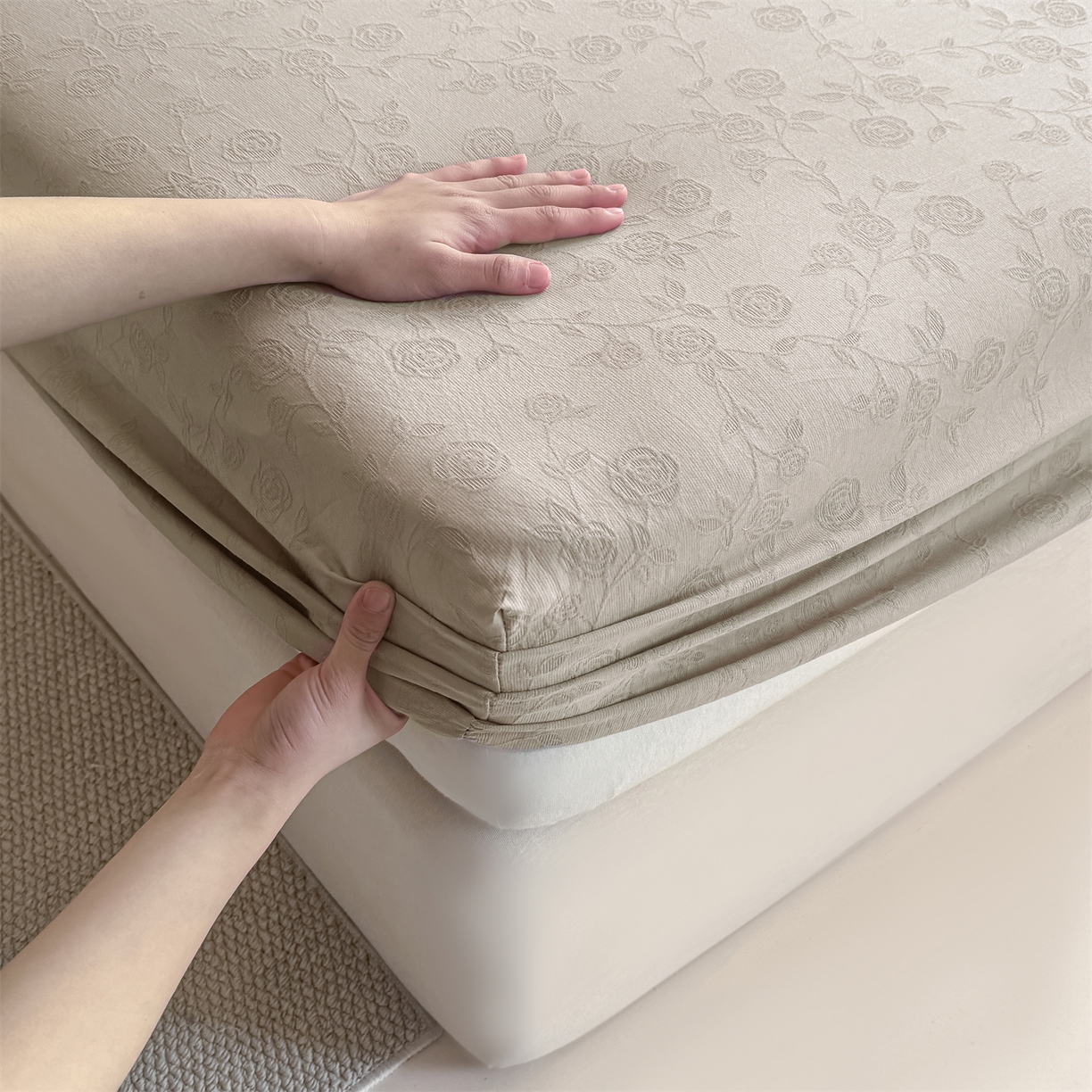 91家纺网 家纺一手货源 找家纺 灰鲸 2026新款全棉纯棉三层纱色织提花床笠单品床笠床笠单件 蔷薇-可可奶咖