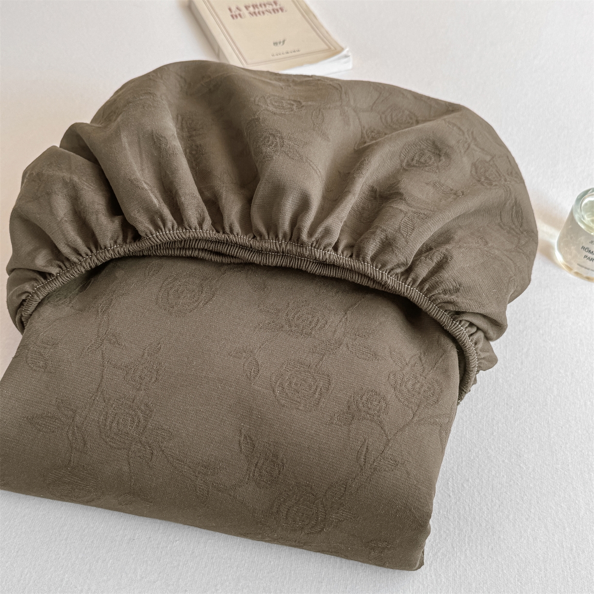 91家纺网 家纺一手货源 找家纺 灰鲸 2026新款全棉纯棉三层纱色织提花床笠单品床笠床笠单件 蔷薇-摩卡