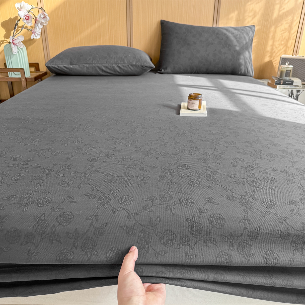 91家纺网 家纺一手货源 找家纺 灰鲸 2026新款全棉纯棉三层纱色织提花床笠单品床笠床笠单件 蔷薇-素墨