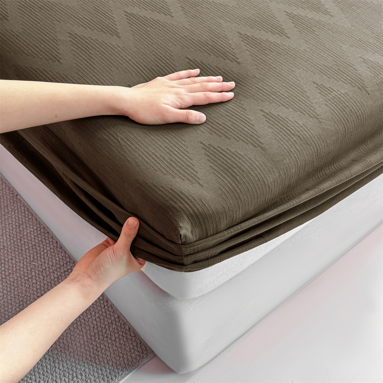 91家纺网 家纺一手货源 找家纺 灰鲸 2026新款全棉纯棉三层纱色织提花床笠单品床笠床笠单件 影韵-摩卡