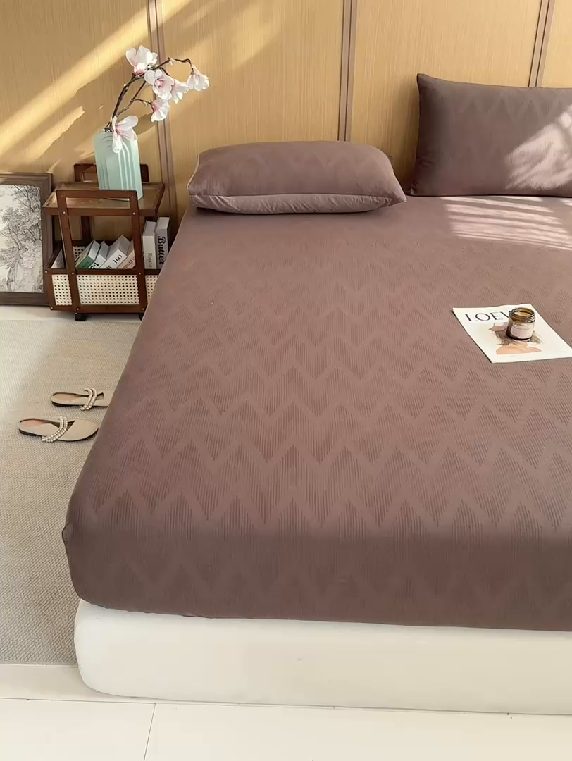 91家纺网 家纺一手货源 找家纺 灰鲸 2026新款全棉纯棉三层纱色织提花床笠单品床笠床笠单件 影韵-摩卡