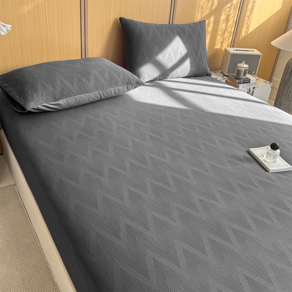 91家纺网 家纺一手货源 找家纺 灰鲸 2026新款全棉纯棉三层纱色织提花床笠单品床笠床笠单件 影韵-素墨