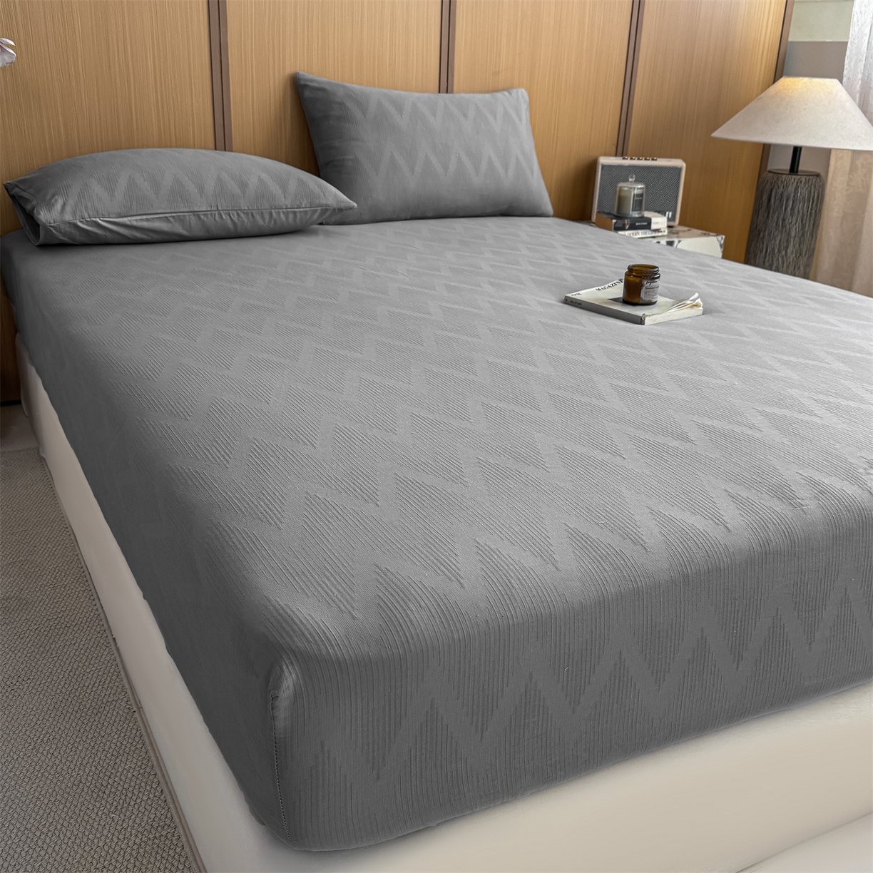 91家纺网 家纺一手货源 找家纺 灰鲸 2026新款全棉纯棉三层纱色织提花床笠单品床笠床笠单件 影韵-雾灰