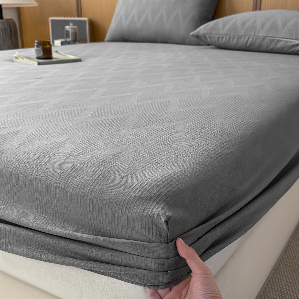 91家纺网 家纺一手货源 找家纺 灰鲸 2026新款全棉纯棉三层纱色织提花床笠单品床笠床笠单件 影韵-雾灰