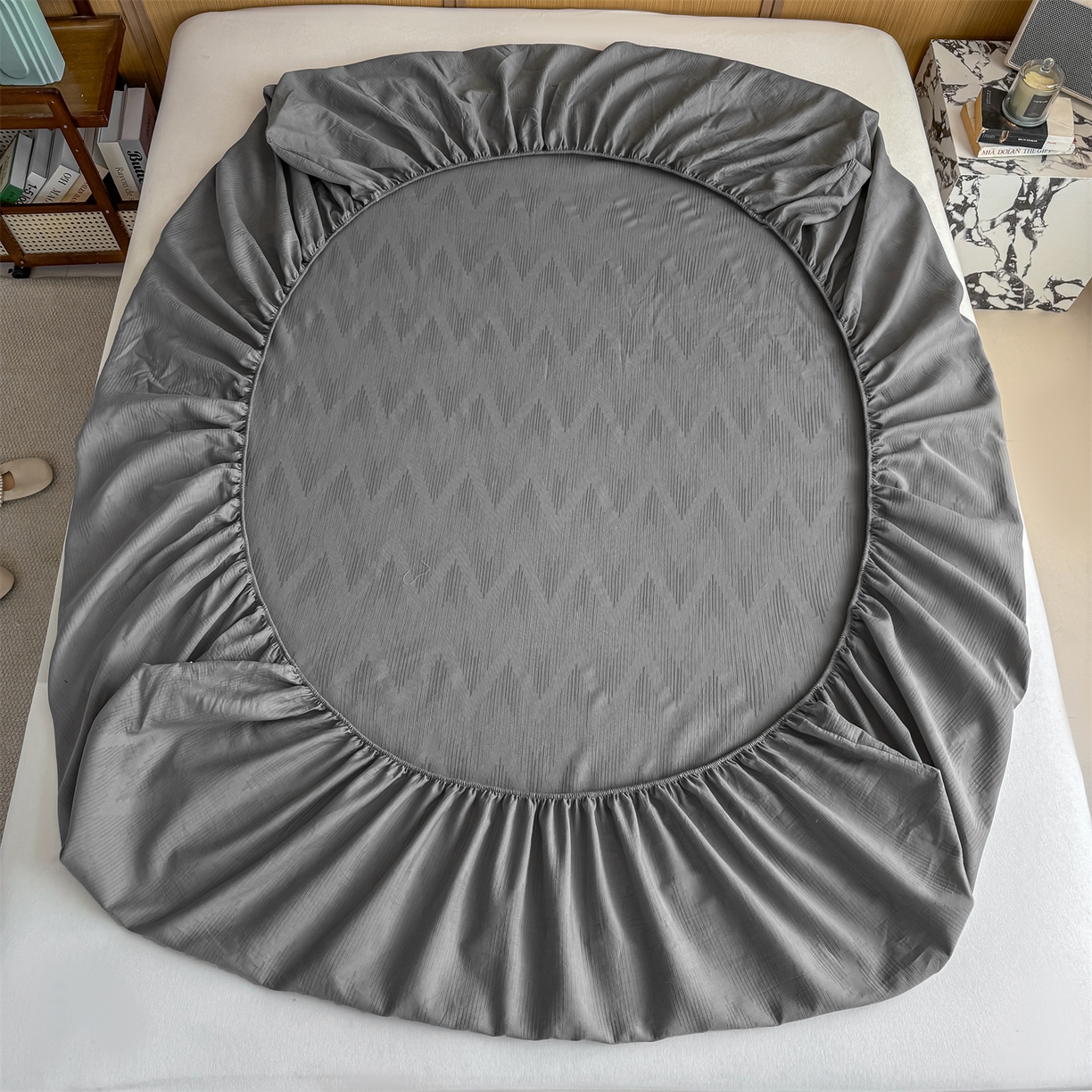 91家纺网 家纺一手货源 找家纺 灰鲸 2026新款全棉纯棉三层纱色织提花床笠单品床笠床笠单件 影韵-雾灰