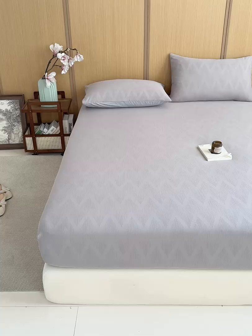 91家纺网 家纺一手货源 找家纺 灰鲸 2026新款全棉纯棉三层纱色织提花床笠单品床笠床笠单件 影韵-雾灰