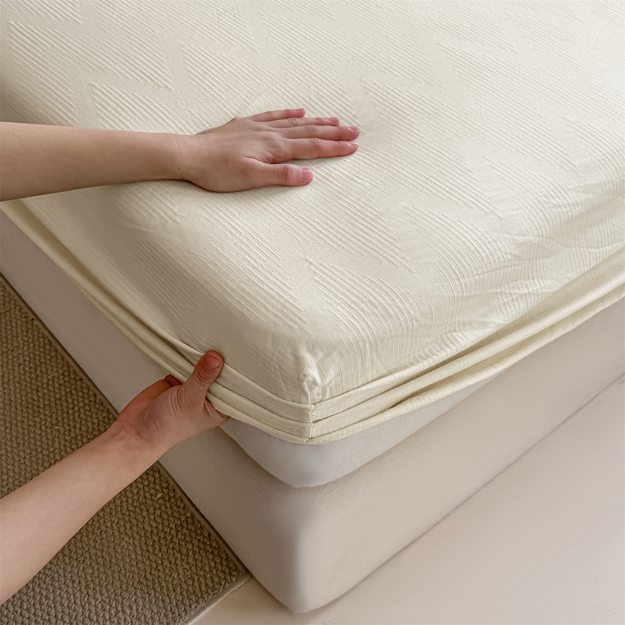 91家纺网 家纺一手货源 找家纺 灰鲸 2026新款全棉纯棉三层纱色织提花床笠单品床笠床笠单件 影韵-杏仁奶霜