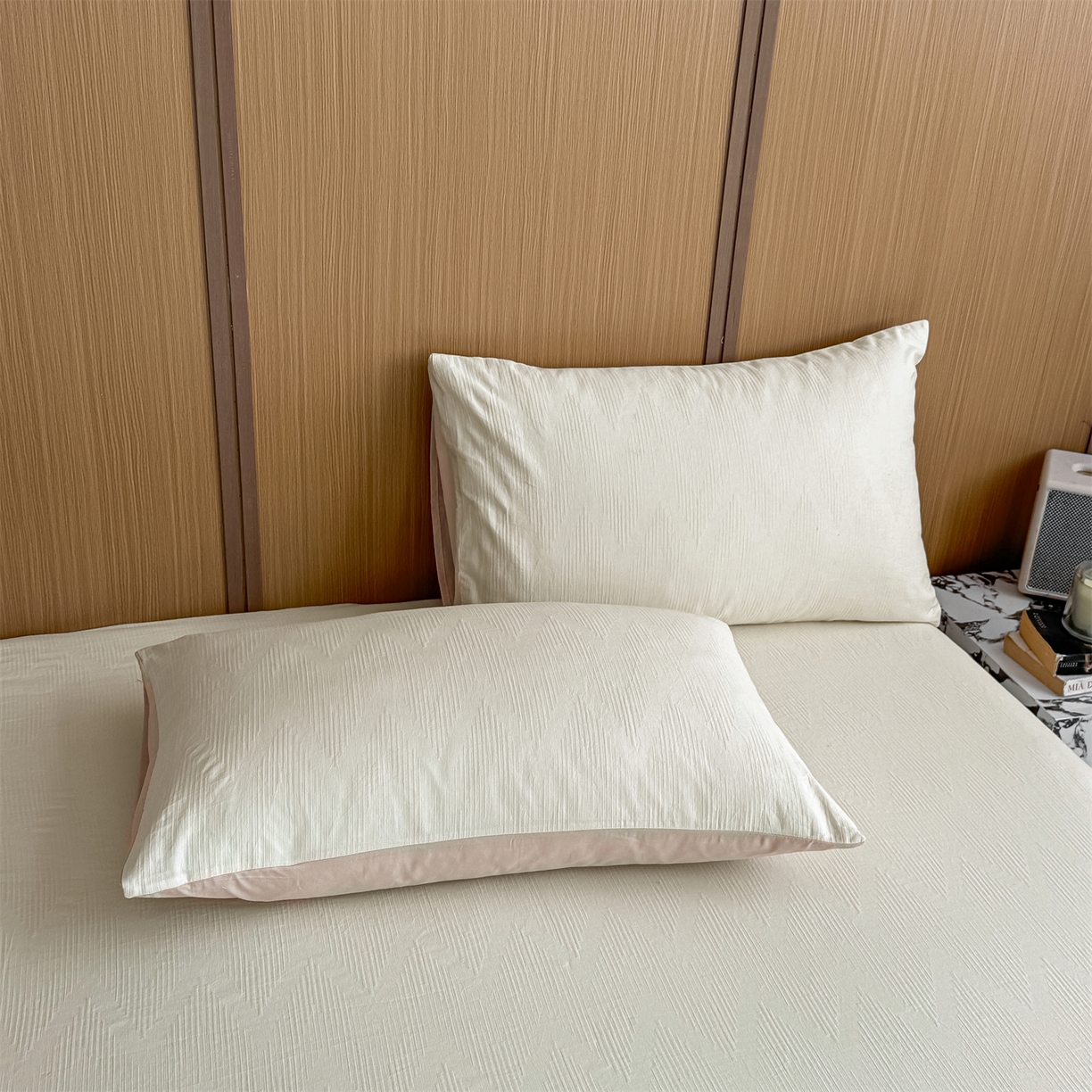 91家纺网 家纺一手货源 找家纺 灰鲸 2026新款全棉纯棉三层纱色织提花床笠单品床笠床笠单件 影韵-杏仁奶霜