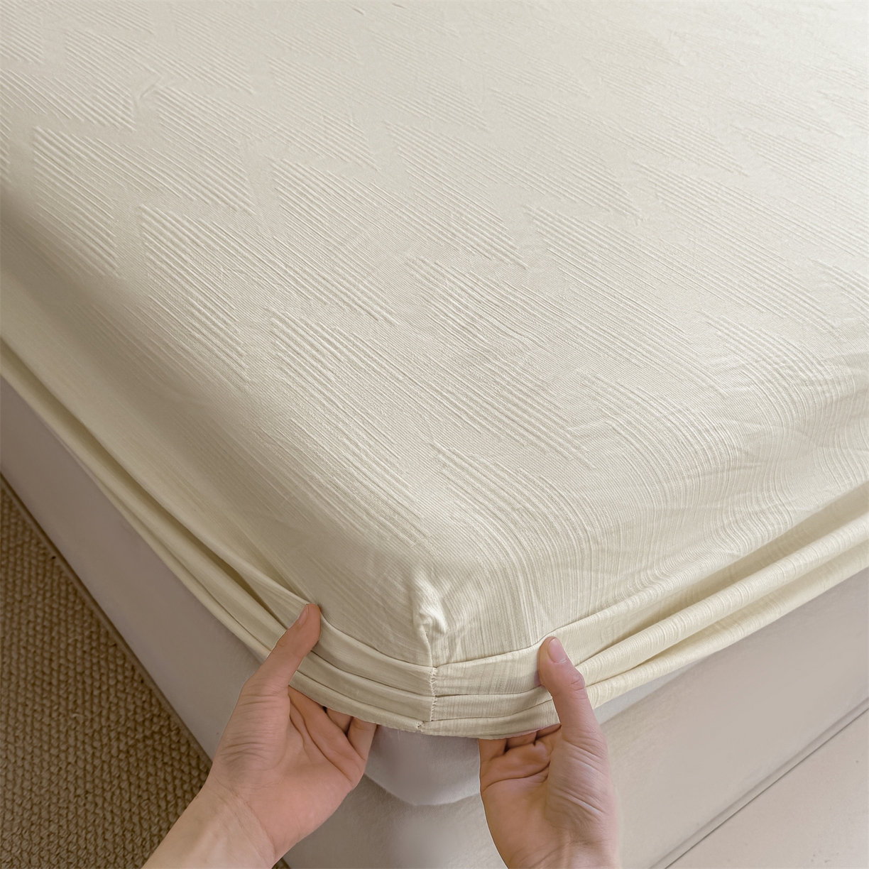 91家纺网 家纺一手货源 找家纺 灰鲸 2026新款全棉纯棉三层纱色织提花床笠单品床笠床笠单件 影韵-杏仁奶霜