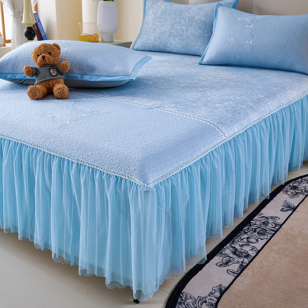 91家纺网 家纺一手货源 找家纺 莱家富 2026新款A类凉感豆豆席-床裙款 床裙款-喜上眉梢蓝色