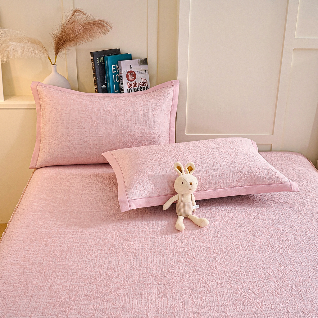 91家纺网 家纺一手货源 找家纺 莱家富 2026新款A类凉感豆豆席-床裙款 床裙款-小清新粉色