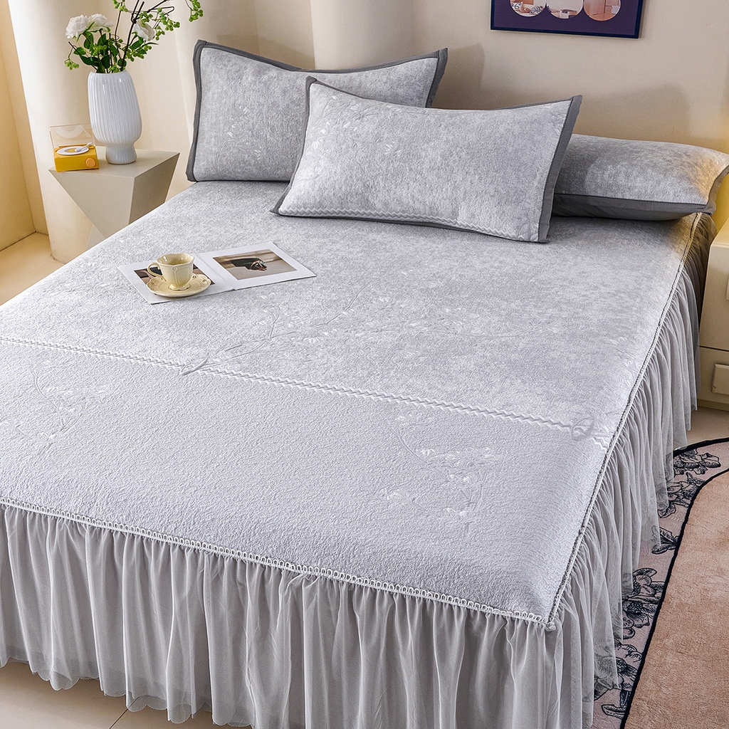 91家纺网 家纺一手货源 找家纺 莱家富 2026新款A类凉感豆豆席-床裙款 床裙款-喜上眉梢灰色