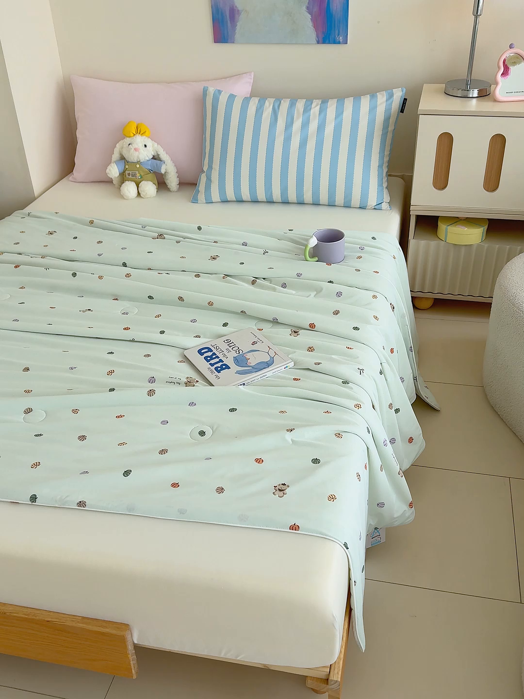 91家纺网 家纺一手货源 找家纺 芯恋家居 2026年新款小冰川凉感夏被冰皮凉感印花夏被凉感丝夏被（四周踩棉工艺） 可爱南瓜