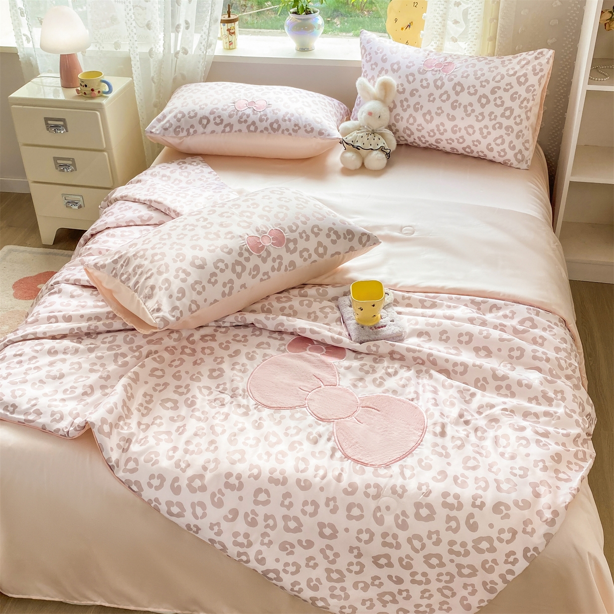 91家纺网 家纺一手货源 找家纺 （总）绒棉世家 2026新款水洗天丝冰天丝专版贴布绣夏被四件套系列