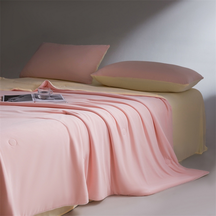 91家纺网 家纺一手货源 找家纺 雯豆家纺 2026春夏新款锦氨夏被空调被子被芯夏季凉感被小冰皮薄被子夏被夏凉被空调被 小冰皮-海棠粉+淡雅黄