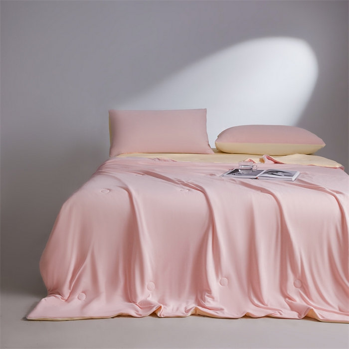 91家纺网 家纺一手货源 找家纺 雯豆家纺 2026春夏新款锦氨夏被空调被子被芯夏季凉感被小冰皮薄被子夏被夏凉被空调被 小冰皮-海棠粉+淡雅黄